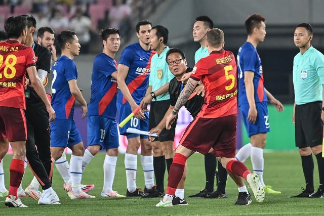 普尔24+9奇才再擒老鹰 班凯罗31+7魔术负公牛
