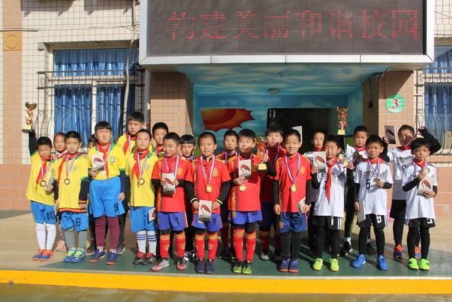 步行者险胜终结绿军4连胜 活塞力克76人获首胜